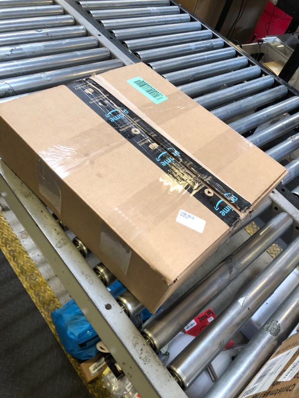 Photo 1 of Dell Precision 5550 Laptop 15.6 - Intel Core i7 10th Gen - i7-10750H - Six Core 5Ghz - 512GB SSD - 16GB RAM - Nvidia Quadro T1000 - 1920x1200 FHD+ - Windows 10 Pro (Renewed)