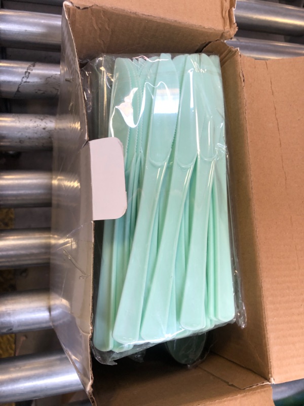 Photo 1 of Kochorie 300 Pieces Sage Green Plastic Silverware Heavy Duty Plastic Cutlery Set Heavyweight Disposable Flatware Includes Spoons Forks Knifes for Birthday Party Prom Night Wedding Dinner
