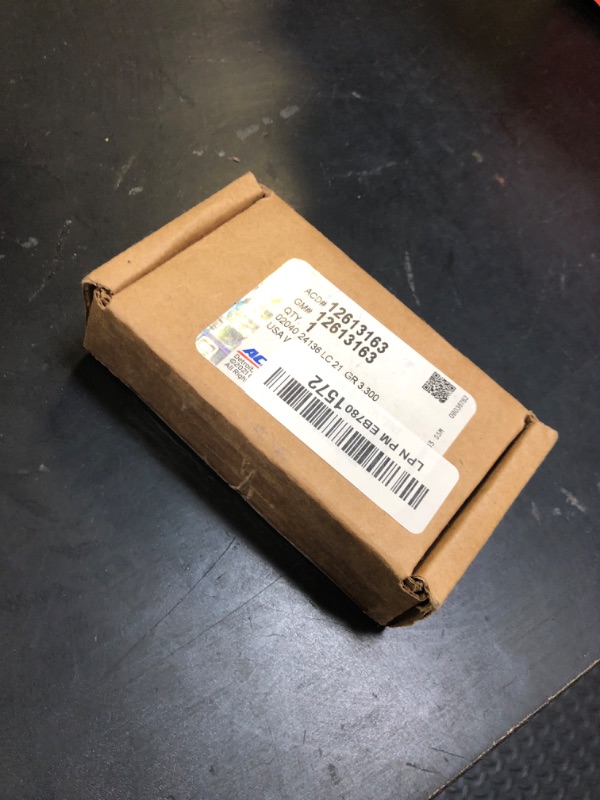 Photo 1 of ACDelco GM Original Equipment 12613163 Multi-Port Fuel Injector Assembly