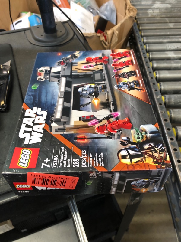 Photo 1 of LEGO Star Wars: The Mandalorian Paz Vizsla and Moff Gideon Battle, Fun Building Set for Kids, Collectible Star Wars Toy with 4 Minifigures, Star Wars Birthday Gift for 7 Year Old Boys and Girls, 75386