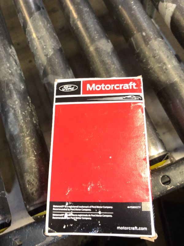 Photo 1 of Motorcraft CX1914 Valve