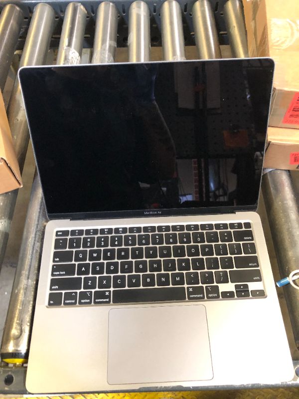 Photo 1 of 2020 Apple MacBook Air with 1.1GHz Intel Core i3 (13-inch, 8GB RAM, 128GB SSD Storage) (QWERTY English) Space Gray (Renewed)