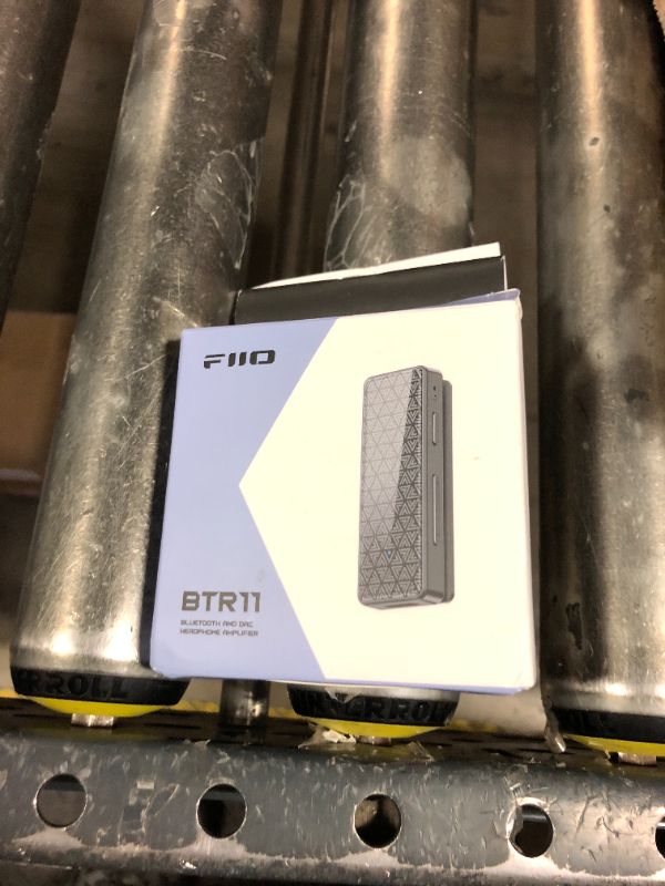Photo 1 of FiiO BTR11 Bluetooth 5.3 Receiver LDAC 3.5mm Wireless Audio Headphone Amplifier Adapter (Black)