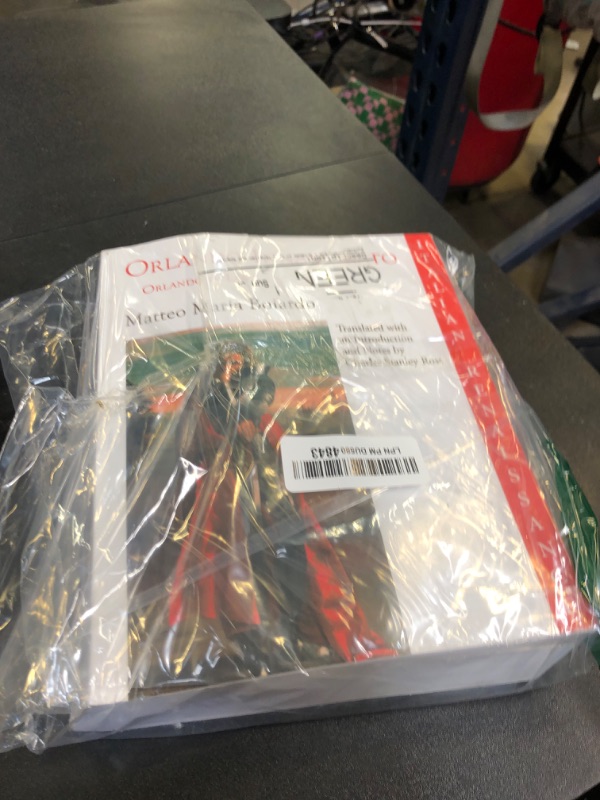Photo 1 of Orlando Innamorato = Orlando in Love (English and Spanish Edition)