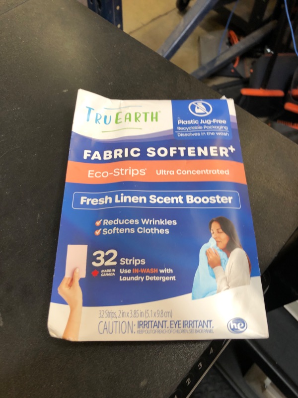 Photo 1 of Tru Earth Fabric Softener Strips for Washing Machine, Alternative to Fabric Softener Liquid and Pods, Fresh Linen Scent Booster, Up to 64 Loads Per 32-Count