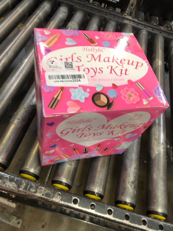 Photo 1 of Hollyhi 59 Pcs Kids Makeup Kit for Girl, Washable Play Makeup Toys Set for Dress Up, Pretend Beauty Vanity Set with Cosmetic Case Birthday Toys for Girls 3 4 5 6 7 8 9 10 11 12 Year Old Kids Toddlers