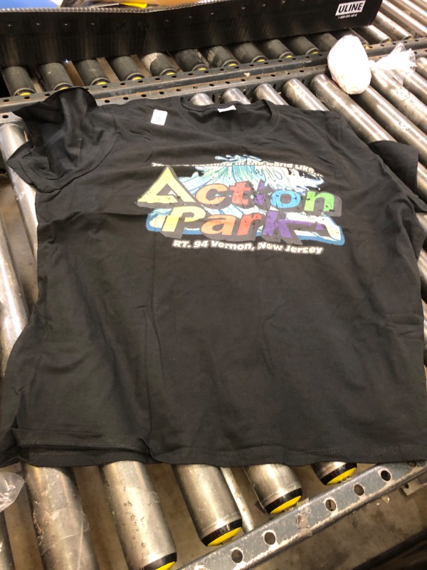 Photo 1 of Female Design shirt Size 3XL 