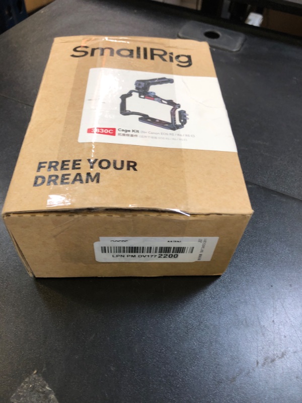 Photo 1 of SmallRig R5/R6/R5 C Cage Kit for Canon R5/R6/R5 C, Camera Handheld Kit with Top Handle and Cable Clamp - 3830