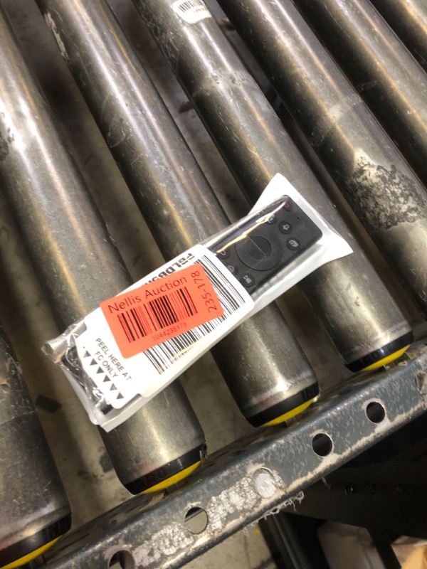 Photo 1 of Voice Remote for Samsung Smart TV,Replacement Control Compatible with BN59-01385A,AAA Battery Version,for Most 2018 to 2024 Samsung Crystal/UHD/QLED/Frame/QLED/ 4K 8K Smart TVs,2 Year Warranty