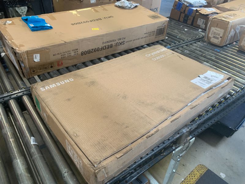 Photo 1 of Samsung 43-Inch Class 4K Crystal UHD DU8000 Series HDR Smart TV w/Object Tracking Sound Lite, Motion Xcelerator 120Hz, Ultra Slim Design, Gaming Hub, Alexa Built-in (UN43DU8000, 2024 Model)
