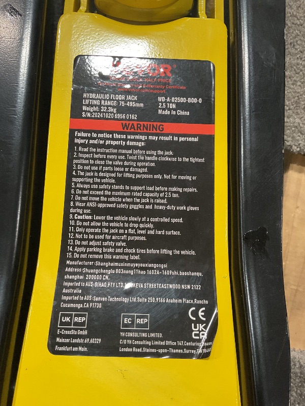 Photo 1 of (Missing jacj handle)(see images) VEVOR 2.5 Ton Low Profile, Heavy-Duty Steel Racing Floor Jack with Dual Pistons Quick Lift Pump, Lifting Range 3.64"-19.49"