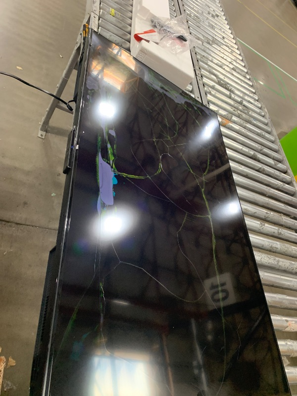 Photo 1 of ********************SCREEN DAMAGED, NON-FUNCTIONAL, FINAL SALE*******************

TCL 55-Inch Class S5 UHD 4K LED Smart TV with Fire TV (55S551F