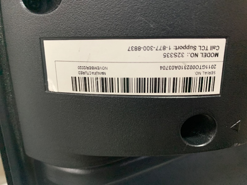 Photo 1 of **************TV WONT TURN ON, FINAL SALE****************

TCL 32-inch 3-Series 720p Roku Smart TV - 32S335, 2021 Model