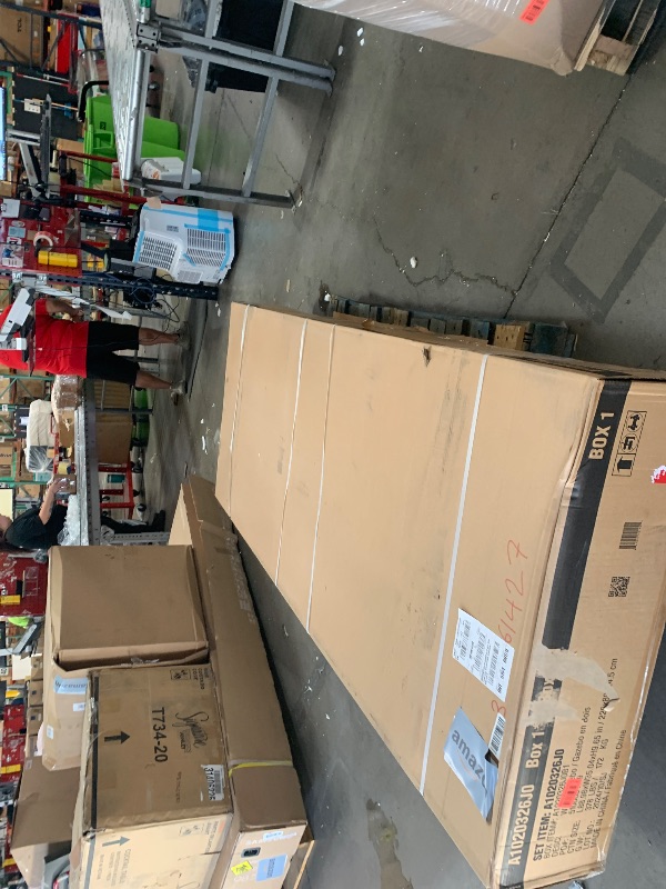 Photo 1 of ********************PARTIAL ITEM, THIS IS ONLY BOX 1 OUT OF A SET OF 5 BOXES****************

SUNJOY 12 x 20 ft. Wood Gazebo, Outdoor Patio Cedar Framed Wooden Hardtop Gazebo with 2-Tier Metal Roof, Suitable for Patios, Lawn, and Backyard, Dark Brown Roof