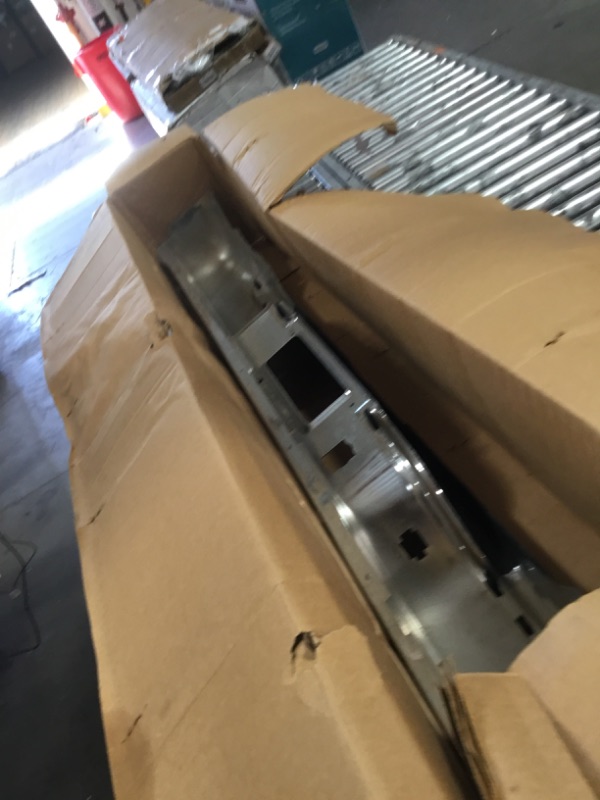 Photo 1 of ***MISSING TOP COVER/DIRTY***

KUIPERAUTO Chrome Rear Step Bumper Assembly GM1103122 Compatible for 1999-2006 Chevy Silverado/GMC Sierra 1500 Pickup WITHOUT Parking Sensor Holes Steel Complete Back Bumpers