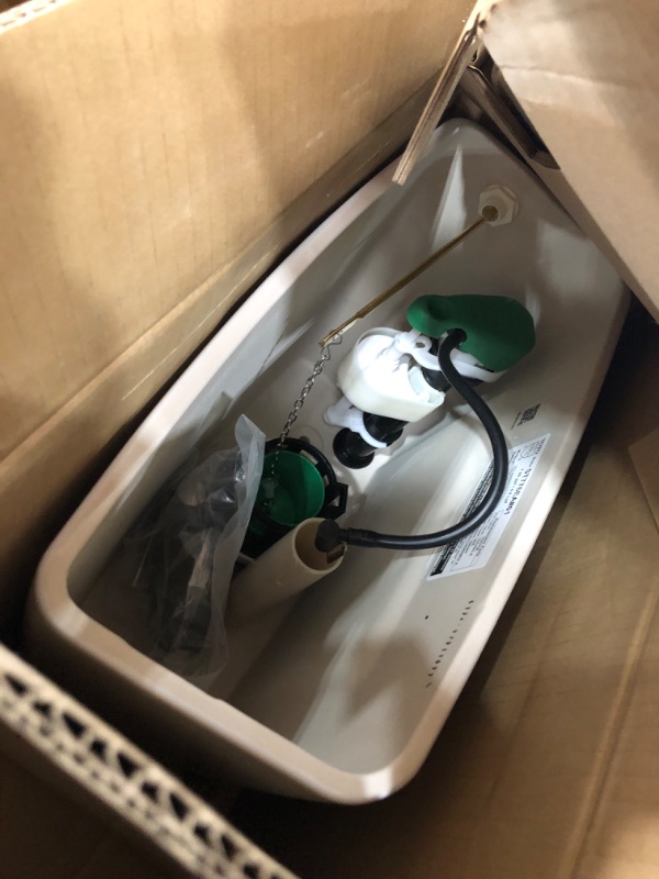 Photo 1 of (tank only)

TOTO Drake 1.6 GPF Toilet Tank Only - Less Seat