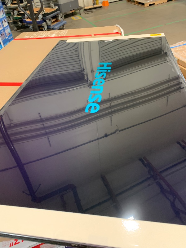 Photo 1 of Hisense 75" Class U8 Mini-LED ULED 4K UHD Google Smart TV (75U8QG, 2025 Model) - QLED, Native 165Hz, VRR 288, Up to LD5600, 5000 Nits, HDR10+, Dolby Vision IQ · Atmos, IMAX Enhanced, 4.1.2 Ch Audio
