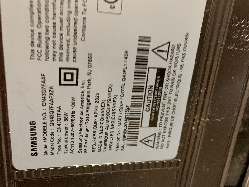 Photo 1 of ***************SCREEN DAMAGED, NON-FUNCTIONAL, FINAL SALE******************
Samsung 43-Inch Class QLED Q7F Series Samsung Vision AI Smart TV (2025 Model, 43Q7F) Quantum HDR, Object Tracking Sound Lite, Q4 AI Gen1 Processor, 4K upscaling, Gaming Hub, Alexa