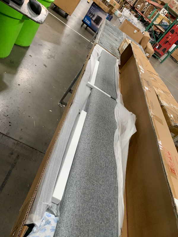 Photo 1 of ***********INCOMPLETE ITEM, THIS IS ONLY ONE BOX OUT OF A MULTI BOX SET*************
FAVSH Twin Size Upholstered Daybed with Two Storage Drawers,Tufted Sofa Bed w/Button on Back and Piping on Waved Shape Arms for Bedroom Guest Room, No Box Spring Needed,L