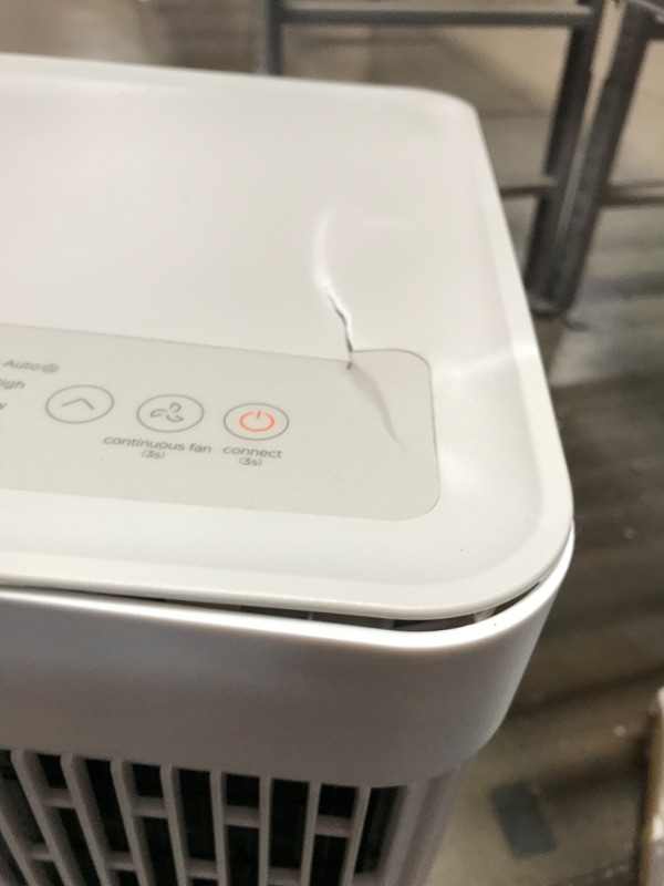 Photo 1 of ***************MISSING REMOTE/MINOR DAMAGE**********
Midea 8,500 BTU ASHRAE (5,000 BTU SACC) Portable Air Conditioner, Smart Control, Cools up to 150 Sq. Ft., with Dehumidifier & Fan mode, Easy- to-use Remote Control & Window Installation Kit Included