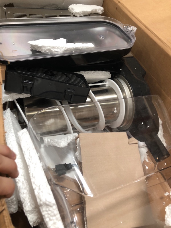 Photo 1 of VEVOR Slushy Machine,15L Single Tank Commercial Margarita Machine, 60 Cups Stainless Steel Margarita Smoothie Frozen Drink Machine, Slushie Machine for Home Party Restaurants Cafe Bars