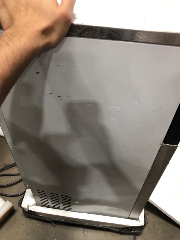 Photo 1 of (Disfunctional) Commercial Ice Maker Machine 155LBS/24H with 35LBS Storage Bin,15Inch Wide 11-20 Mins Under Counter/Freestanding Stainless Steel Large Ice Machine