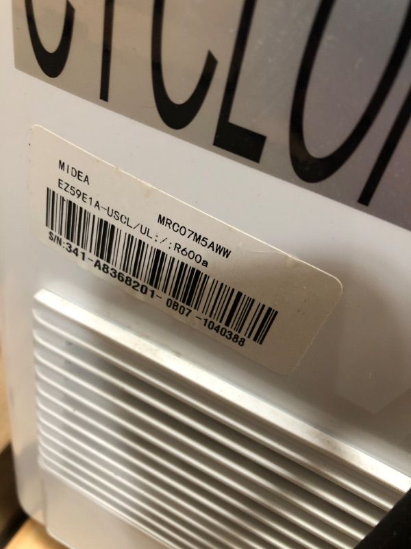 Photo 1 of Midea MERC07C4BAWW 7.0 Cubic Feet Chest Freezer Cu.ft-Convertible, White