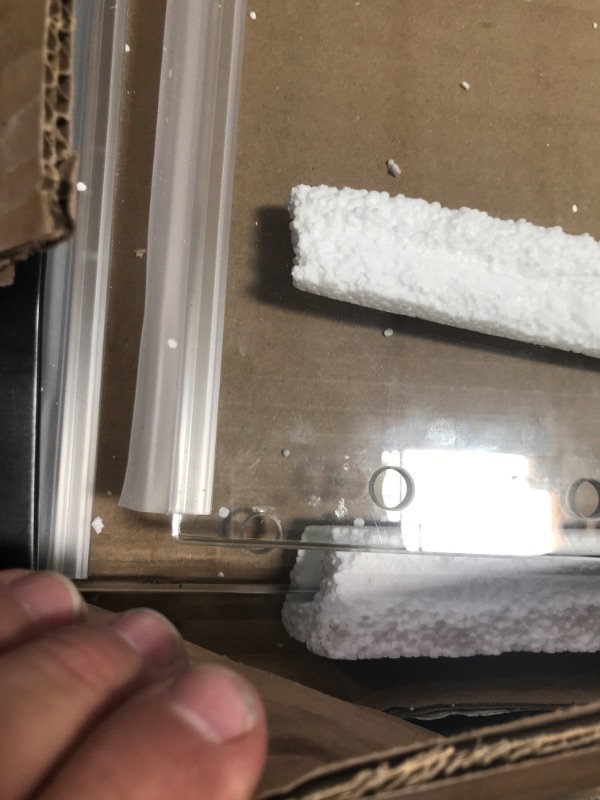 Photo 1 of 1 Set of Shower Doors UNKNOWN MAKE/MODEL