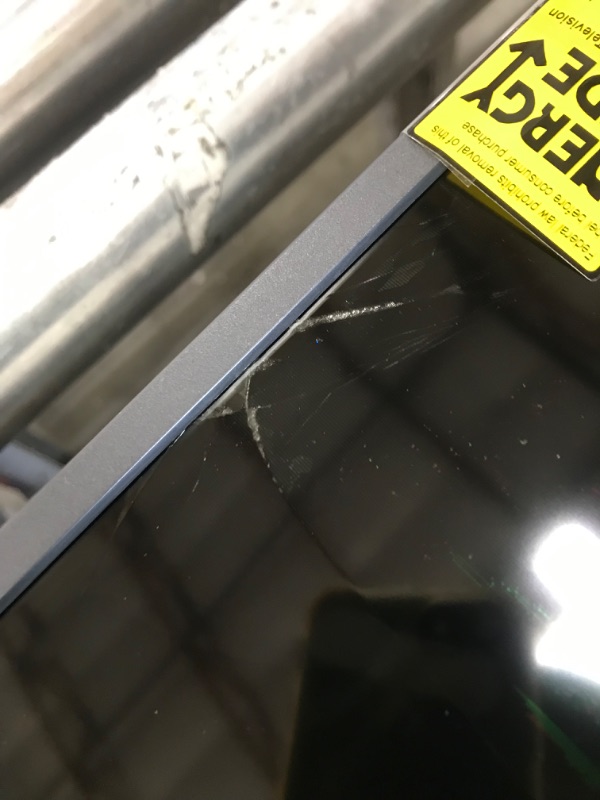 Photo 1 of CRACKED/BROKEN SCREEN; DAMAGED PIXELS**Roku Smart TV 2025 – 40-Inch Select Series, 1080p Full HD TV – RokuTV with Voice Remote – Flat Screen LED Television with Wi-Fi for Streaming Live Local News, Sports, Family Entertainment