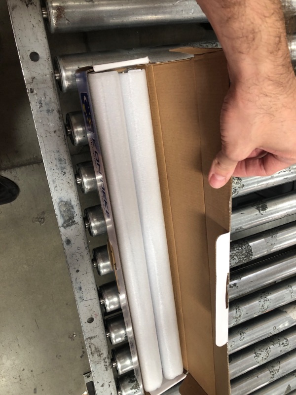 Photo 1 of **************THIS IS A 4 PACK**************
8 Pack 21 Inch T5 Fluorescent Light Bulb 13 Watt F13T5/CW Compatible for Sylvania Satco Philips GE Under Cabinet Tube Light Cool White 800 Lumen G5 Base 8 Count