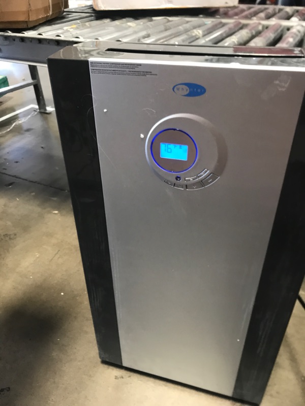 Photo 1 of ************MISSING ACCESSORIES************
Whynter ARC-143MX 14,000 BTU (9,456.1 BTU SACC) Dual Hose Cooling Portable Air Conditioner, Dehumidifier, and Fan with 3M Filter Storage Bag, up to 500 sq ft in Platinum/Black