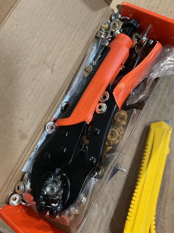 Photo 1 of (See images) Heavy Duty Snap Fastener Tool, Snap Setter Tool with 100 Sets 4 Color Boat Cover Snaps, Snap Repair Kit, Repairing Boat Covers, Canvas, Fabric, Tarps