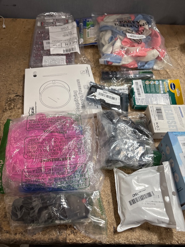 Photo 1 of **FINAL SALE BUNDLE OF MISCELLANEOUS ITEMS NON-REFUNDABLE**