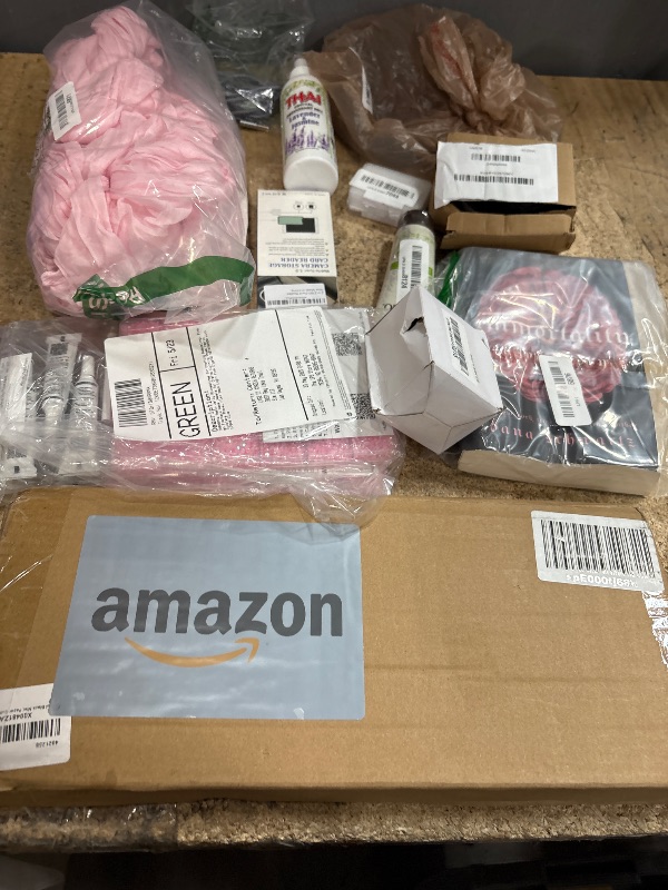 Photo 1 of **FINAL SALE BUNDLE OF MISCELLANEOUS ITEMS NON-REFUNDABLE**