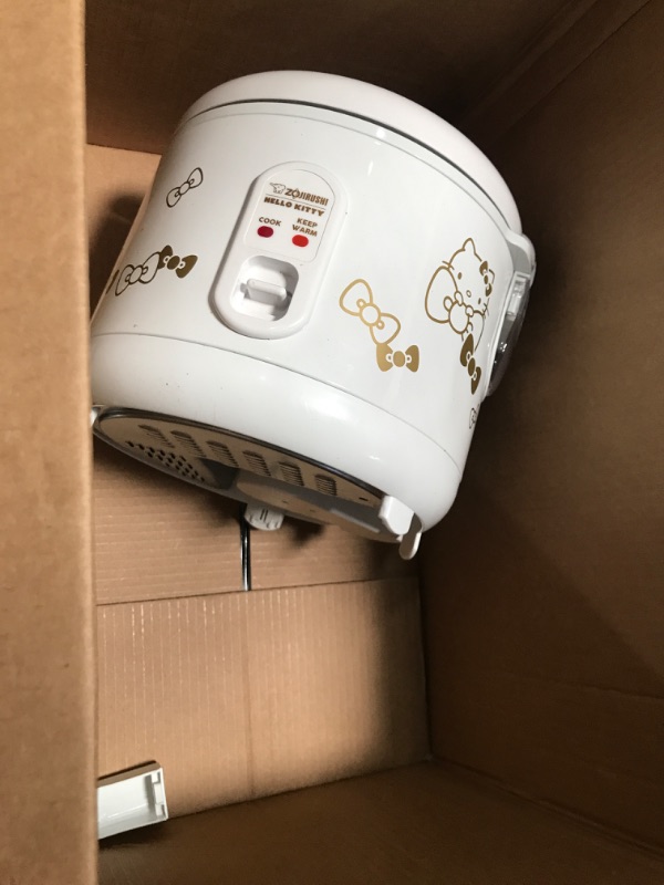 Photo 1 of Zojirushi Hello Kitty 5.5-Cup Automatic Rice Cooker and Warmer (White)