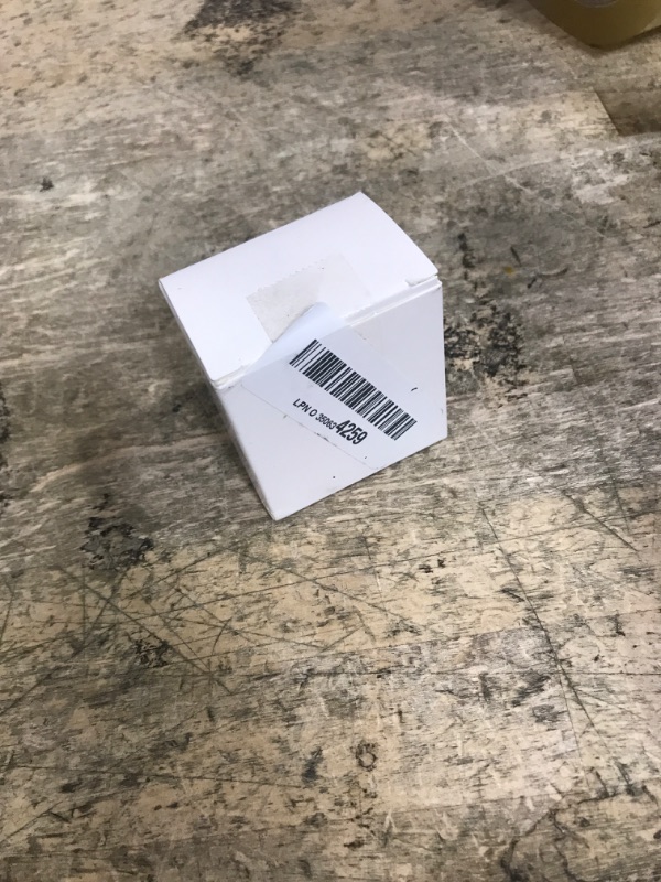 Photo 1 of Flag Pole Rings, Aluminum Alloy Flag Pole Clips Swivels 360° Rotating Anti Wrap Mounting Ring with Carabiner, Flag Pole Kit Parts (?:1 Inch -Pack of 2(Silver))