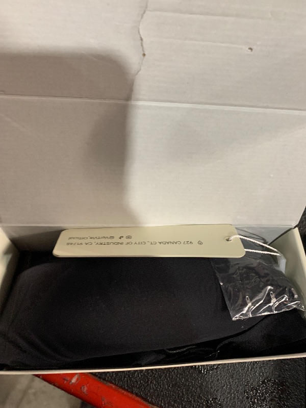 Photo 1 of (USED/FAIR) (LARGE) Vertvie Bras for Women Wireless Comfortable Push Up Bra Scalloped Seamless Full Coverage No Underwire Supportive T Shirt Bras(Black,Large)
