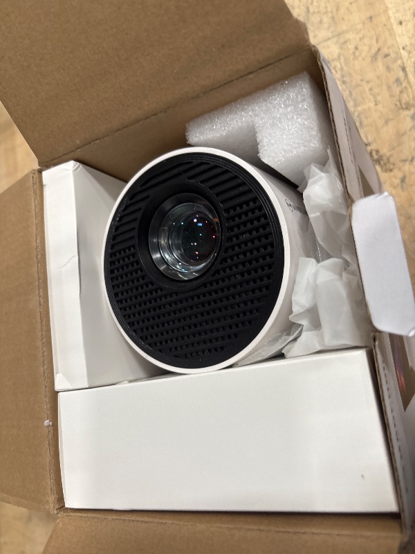 Photo 1 of ?Electric Focus?Magcubic Mini Projector 4K Support, Portable Projector with WiFi 6 and Bluetooth 5.4, Smart Proyector, 5W Soundbase Speaker, 180° Rotation for Home Theater HY300 Ultra