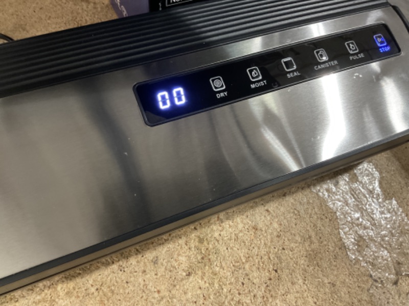 Photo 1 of *UNABLE TO TESTED*95kpa Vacuum Sealer Machine,Commercial Fully Automatic Food Sealer,10-in-1 Functions & Powerful Sealing System with Double Heat Seal,Easy-Lock Handle,Built-in Cutter,1 Bag Rolls and 10 Pre-cut Bags