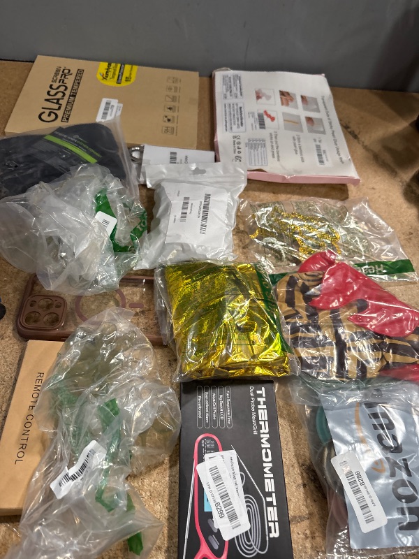 Photo 1 of **FINAL SALE BUNDLE OF MISCELLANEOUS ITEMS NON-REFUNDABLE**