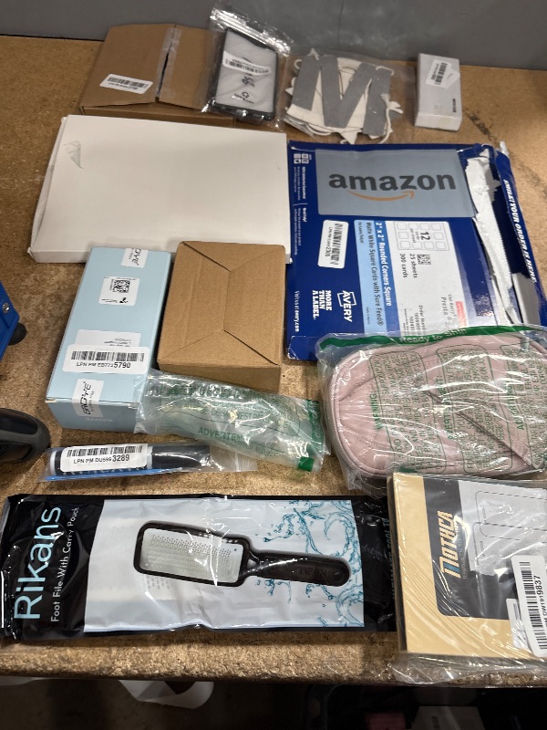Photo 1 of **FINAL SALE BUNDLE OF MISCELLANEOUS ITEMS NON-REFUNDABLE**