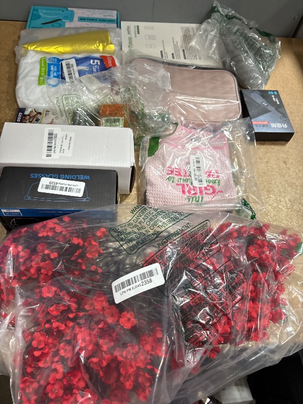 Photo 1 of **FINAL SALE BUNDLE OF MISCELLANEOUS ITEMS NON-REFUNDABLE**