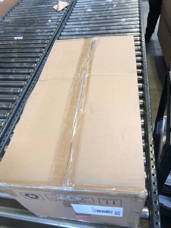 Photo 1 of XYCN 6 Pack 150W UFO Led High Bay Light,120VAC,21050LM 5000K Daylight Area Lighting,IP66 Waterproof 650W MH/HPS with Plug Commercial Bay Lighting for Warehouse/Shop/Workshop/Barn/Gym/Factory