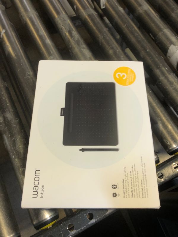 Photo 1 of Wacom Intuos Medium Bluetooth Graphics Drawing Tablet, Portable for Teachers, Students and Creators, 4 Customizable ExpressKeys, Compatible with Chromebook Mac OS Android and Windows - Black