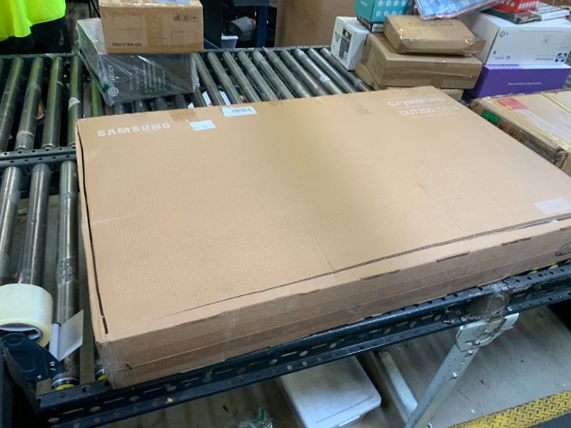 Photo 1 of SAMSUNG 50-Inch Class Crystal UHD 4K DU7200 Series HDR Smart TV w/Object Tracking Sound Lite, PurColor, Motion Xcelerator, Mega Contrast, Q-Symphony (UN50DU7200, 2024 Model)