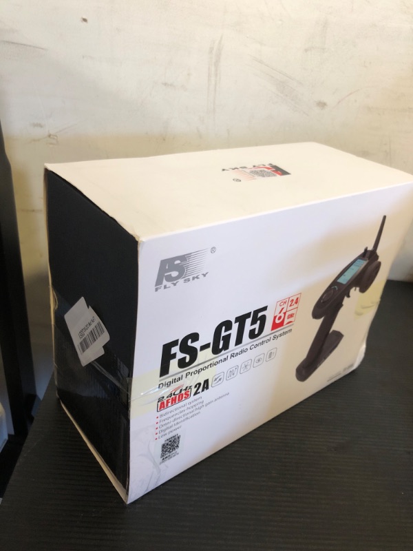 Photo 1 of GoolRC Flysky FS-GT5 2.4GHz 6CH AFHDS RC Transmitter with FS-BS6 Receiver for RC Car Boat Radio System