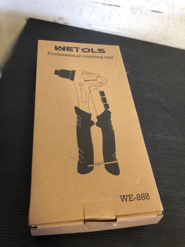 Photo 1 of WETOLS Pop Rivet Gun Kit with 200 Blind Rivets, Upgraded Manual Single Hand Riveter with 4 Tool-Free Interchangeable Rivet Heads and 4 Drill Bits, Pop Rivet Tool Kit with Sturdy BMC Carrying Case