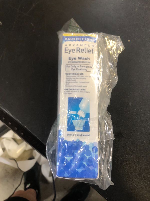 Photo 1 of Bausch & Lomb Advanced Eye Relief, Eye Wash Solution, Cleanses, Refreshes, and Soothes for Daily or Emergency Use, 4 Fl Oz (Pack of 1)
