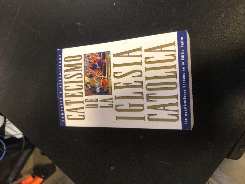 Photo 1 of CATECISMO DE LA IGLESIA CATOL Paperback
by unknown author (Author)