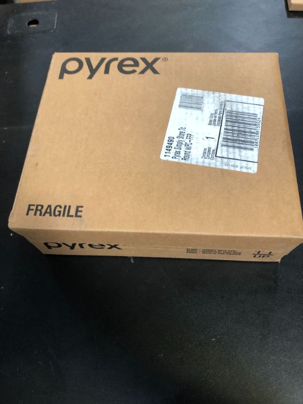 Photo 1 of Pyrex Simply Store Glass Food Storage Container, Snug Fit Non-Toxic Plastic BPA-Free Lids, Freezer Dishwasher Microwave Safe, 7 Cup